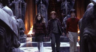 Se Harry Potter-filmene i riktig rekkefølge – Harry Potter og De vises stein.