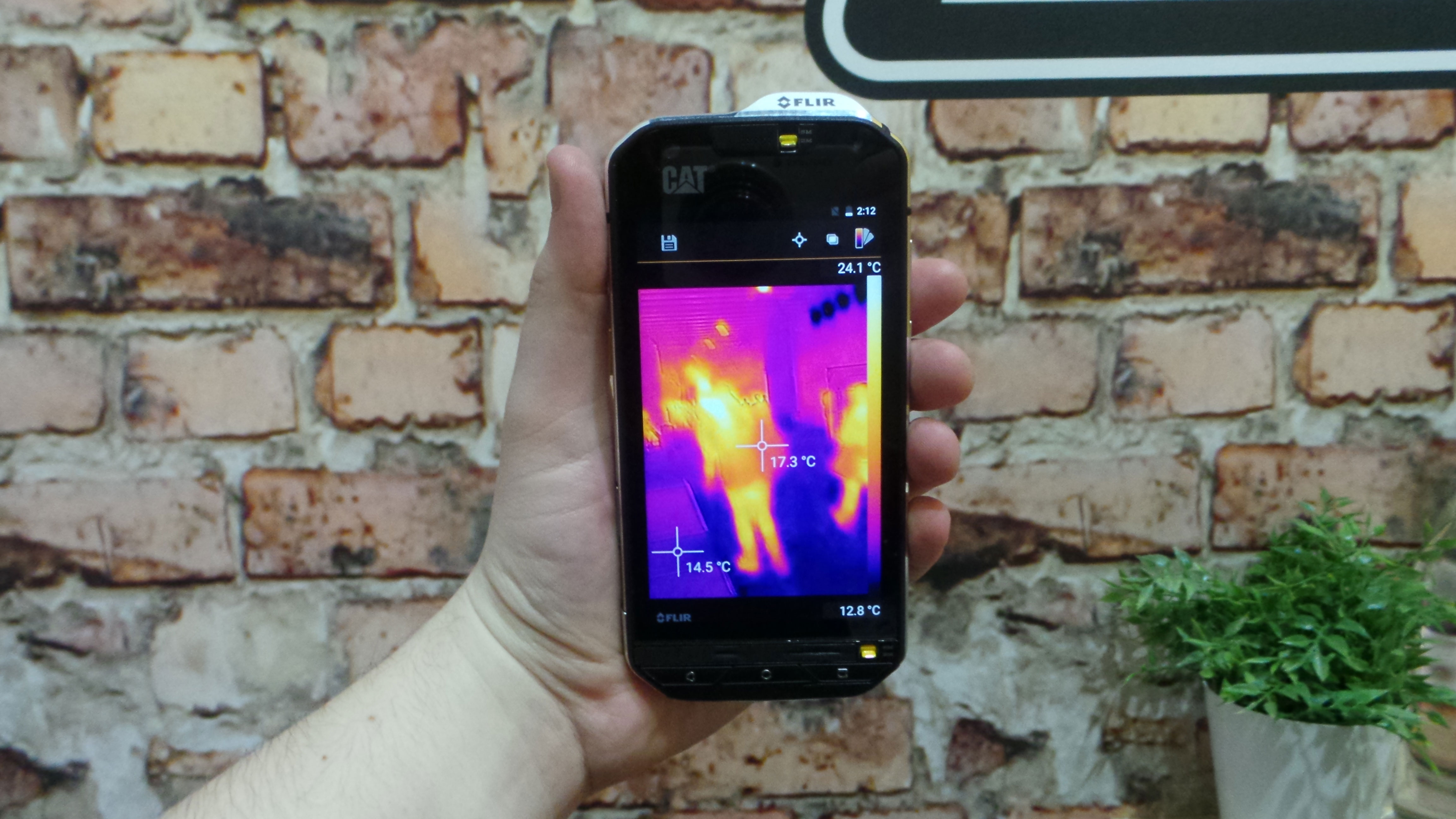 CAT's thermal phone could help the emergency services save lives