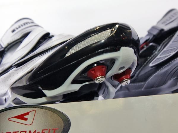 The minimal toe area on the Shimano SH-M315 shoes almost mandate the use of spikes for traction.