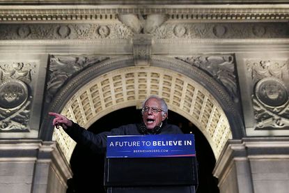 Bernie Sanders addresses 27,000 in New York's Washington Square Park