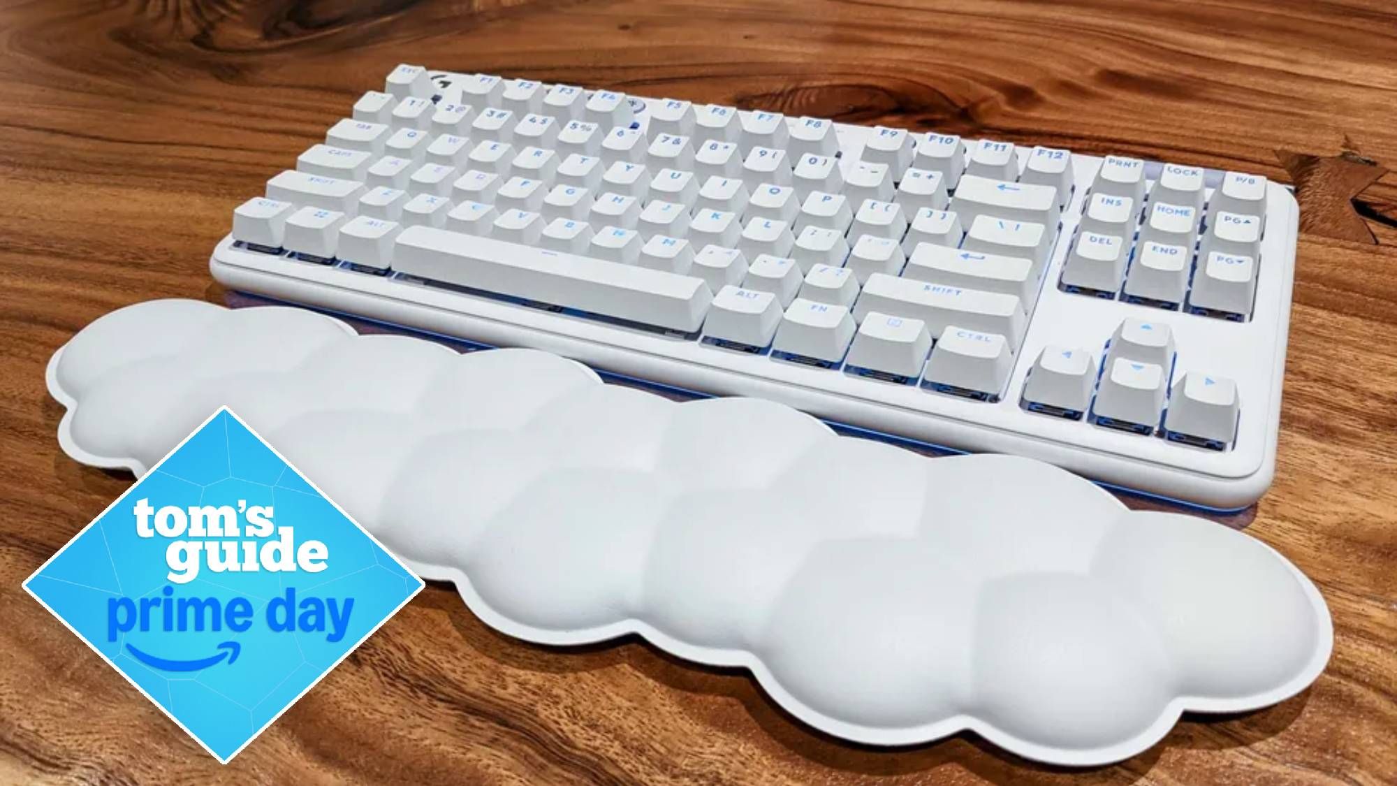 Amazon just slashed $35 off my favorite Logitech gaming keyboard for ...