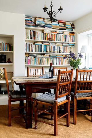 Lewis-powell-cottage-dining-table