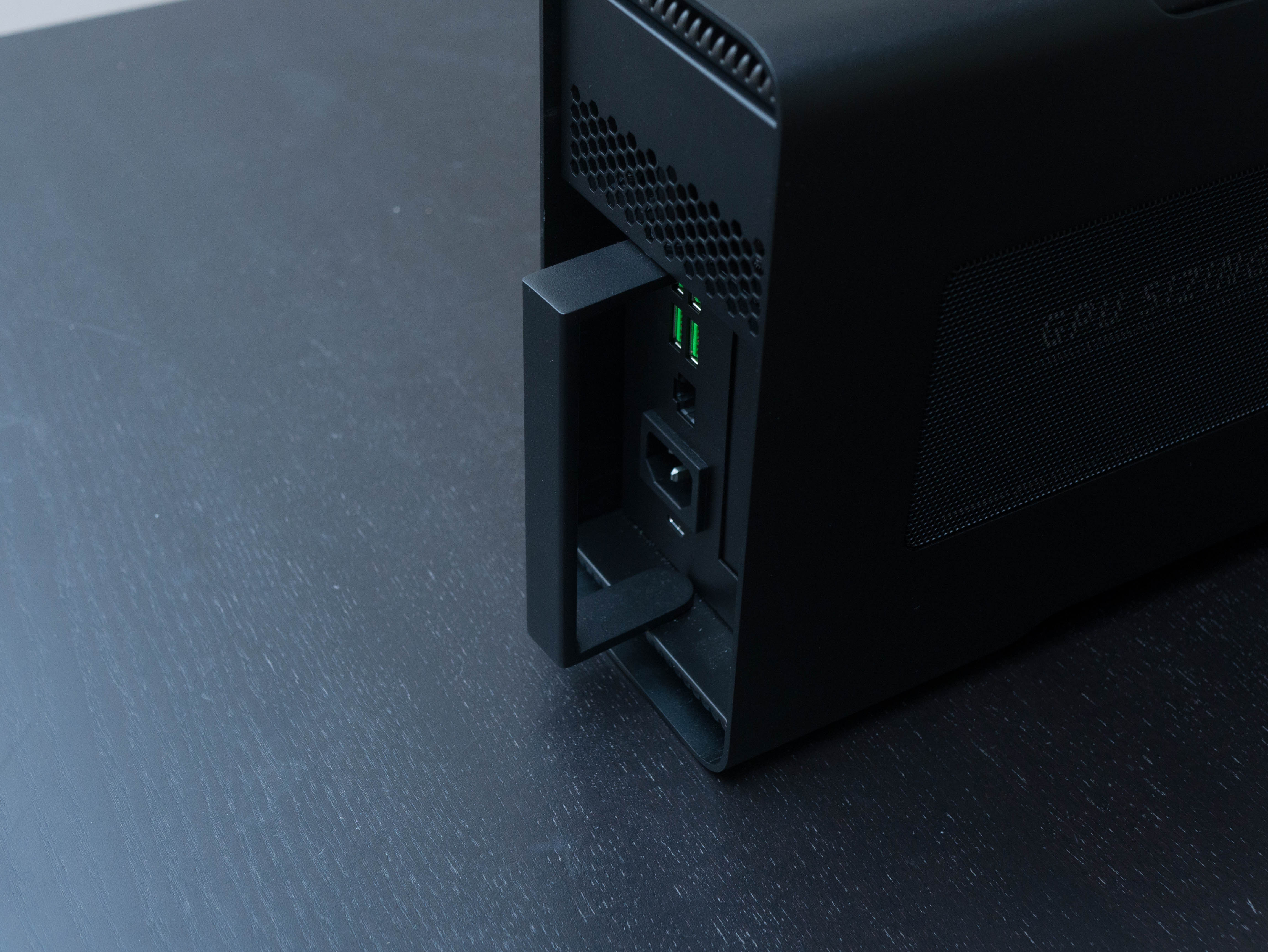 Razer Core V2 External Graphics Enclosure Review - Tom's Hardware 