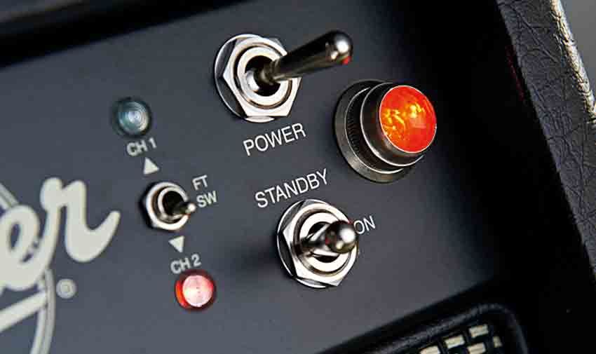 Power-wise, a pair of EL84s provide around 25 watts, with the option to switch down to 10 watts for either channel