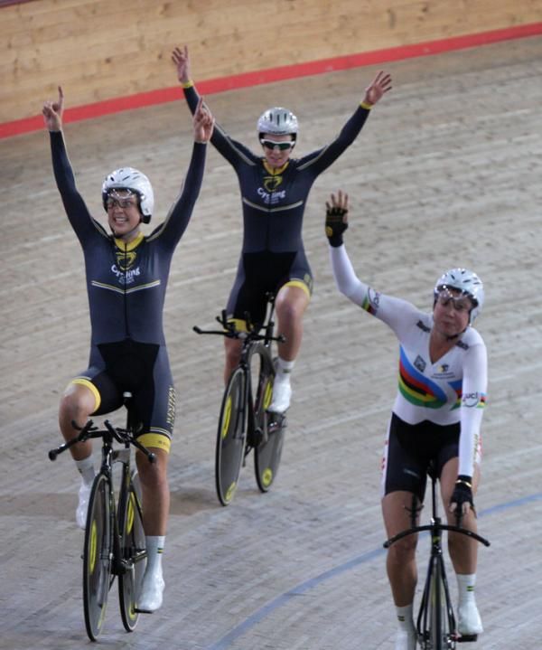 Melissa Hoskins, Isabella King and Josephine Tomic celebrate their All Comer's record in the women's team pursuit.