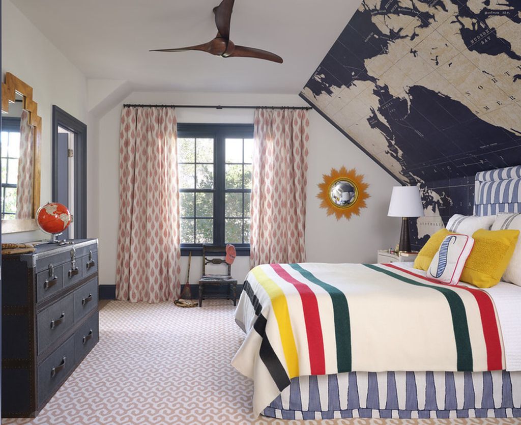 8 ideas for light walls with dark trim we love | Livingetc