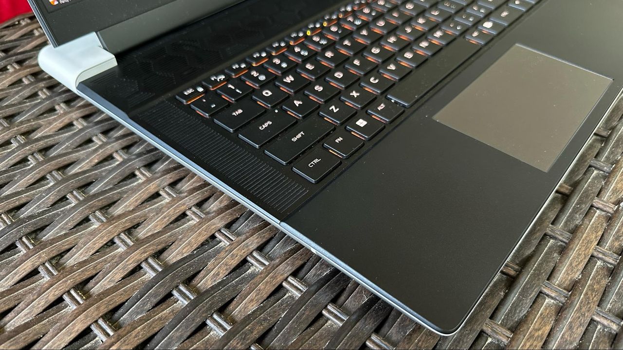 Alienware x16 (2023)