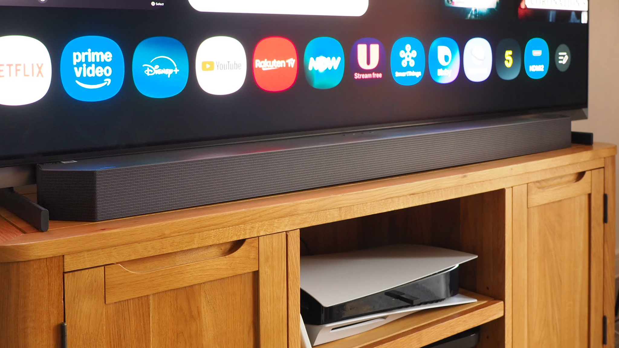 Samsung HW-Q990H review &amp;ndash;&amp;nbsp;surround system / soundbar setup at home