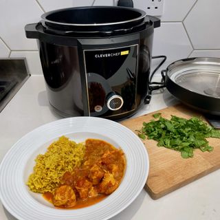 Finished curry and rice Drew & Cole Cleverchef Pro Multicooker