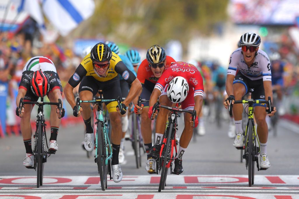 Nacer Bouhanni (Cofidis) edges out Danny van Poppel (LottoNl-Jumbo)