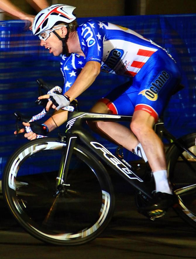 US National Crit Champion, Dan Holloway (Athlete Octane) did not make the break and missed out on the field lap