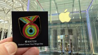 Apple Watch Global Close Your Rings Day Pin