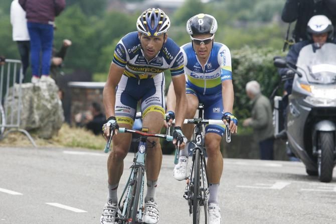 Hoogerland and Langeveld on the final lap