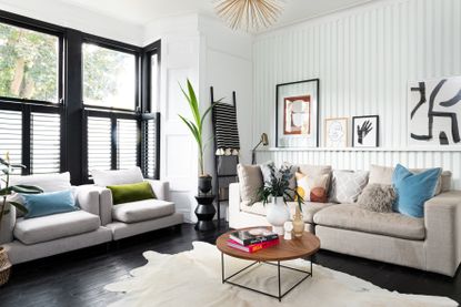 12 Designer Small Living Room Ideas With TV | Havenly Blog | Havenly Interior  Design Blog