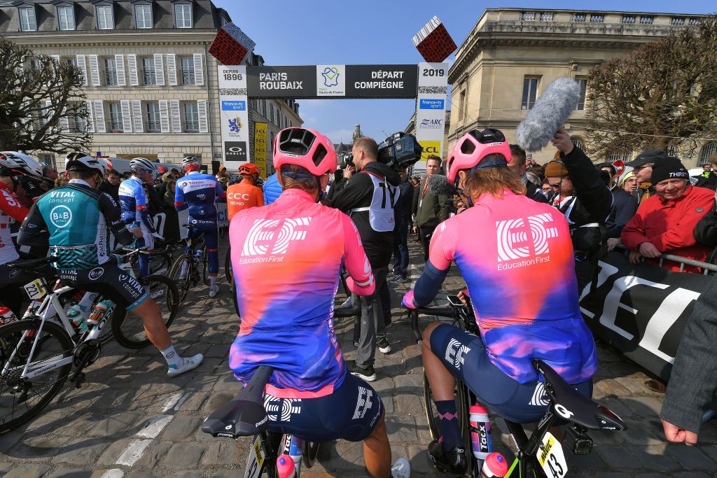 EF Education First at the start, hoping to repeat their Flanders triumph