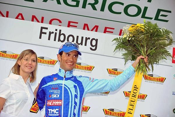 Ricardo Serrano Gonzalez (Fuji - Servetto) on the podium for winning stage one