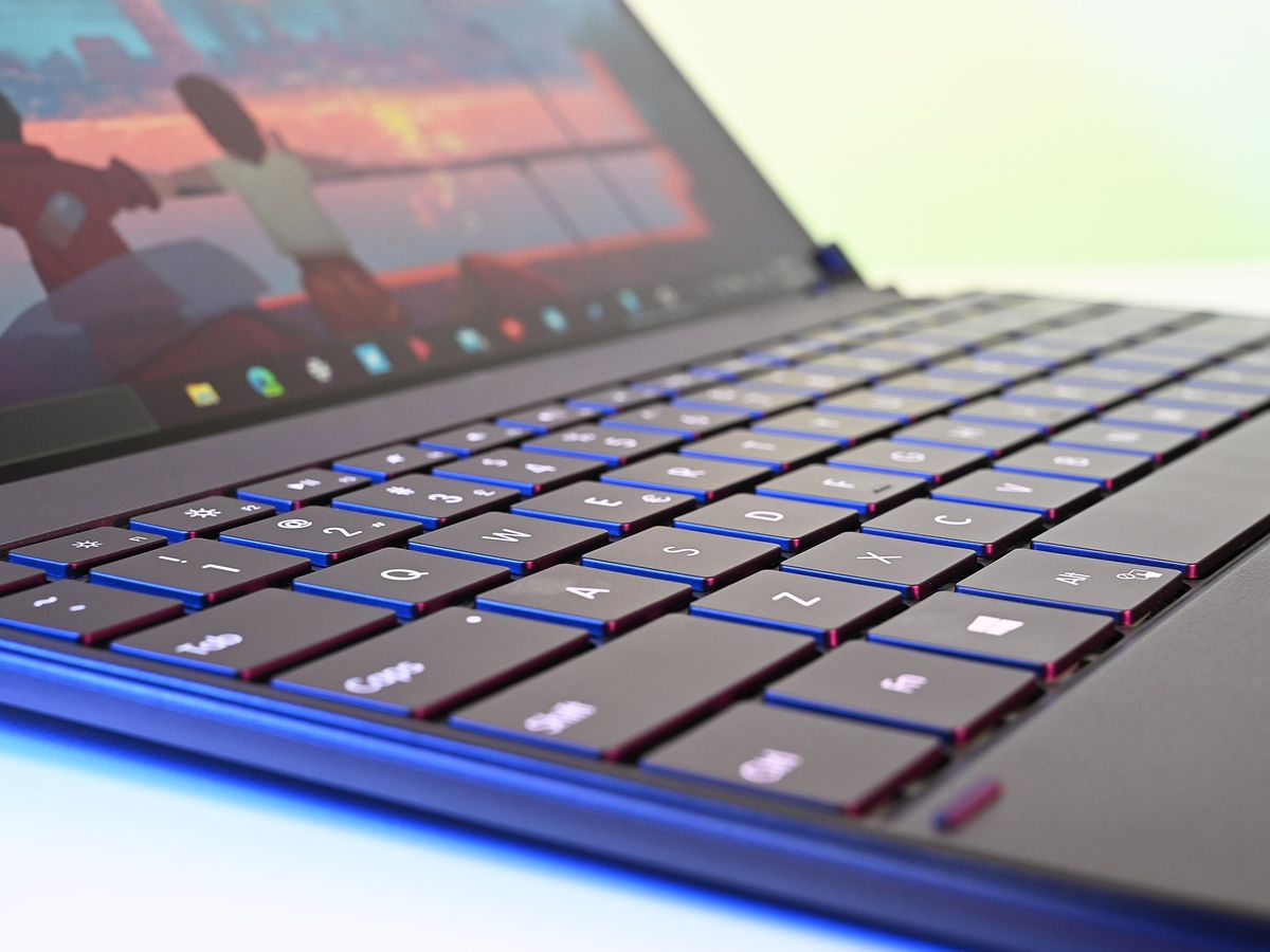 Brydge Surface Pro X