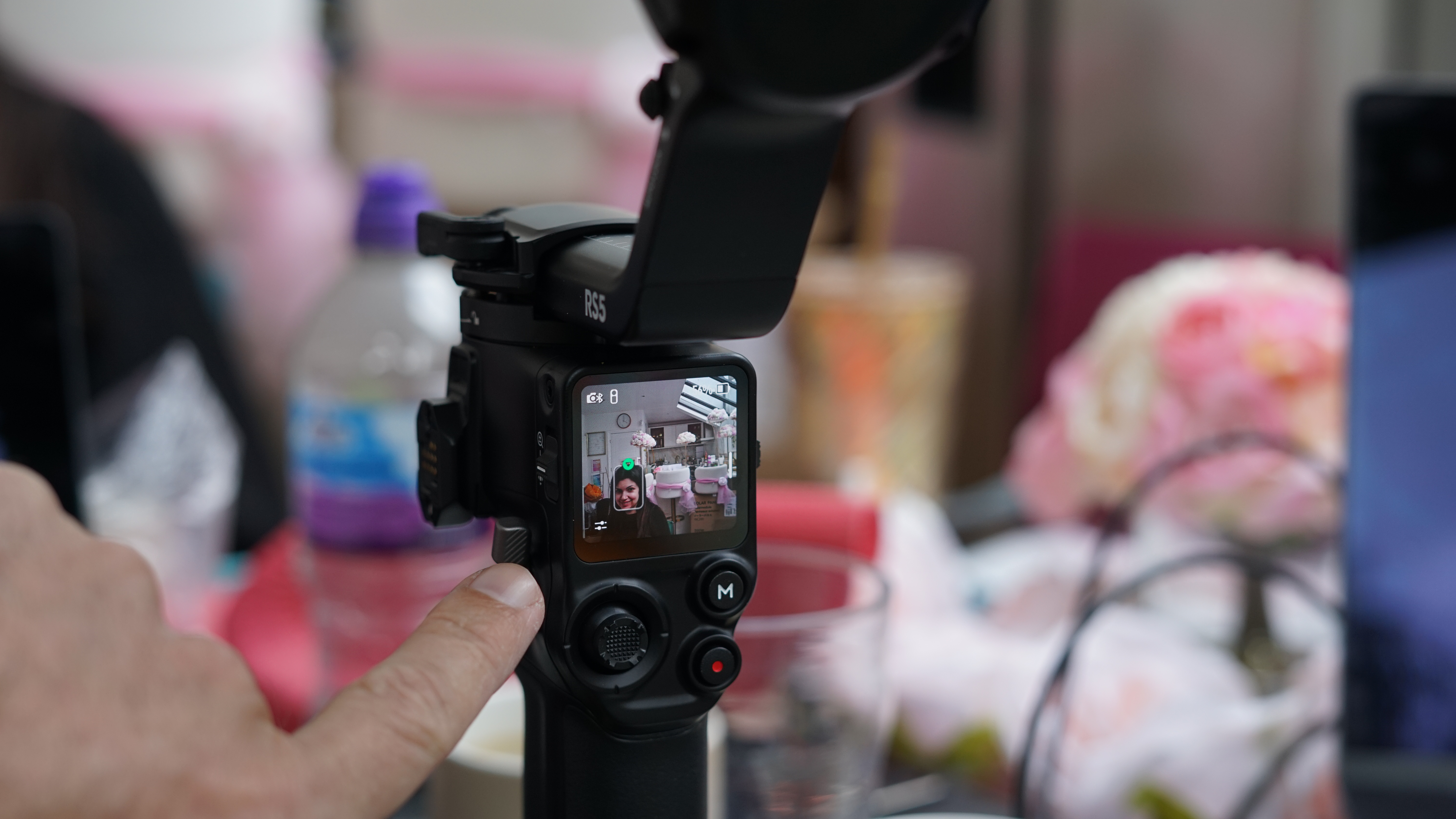 DJI RS 5 touchscreen