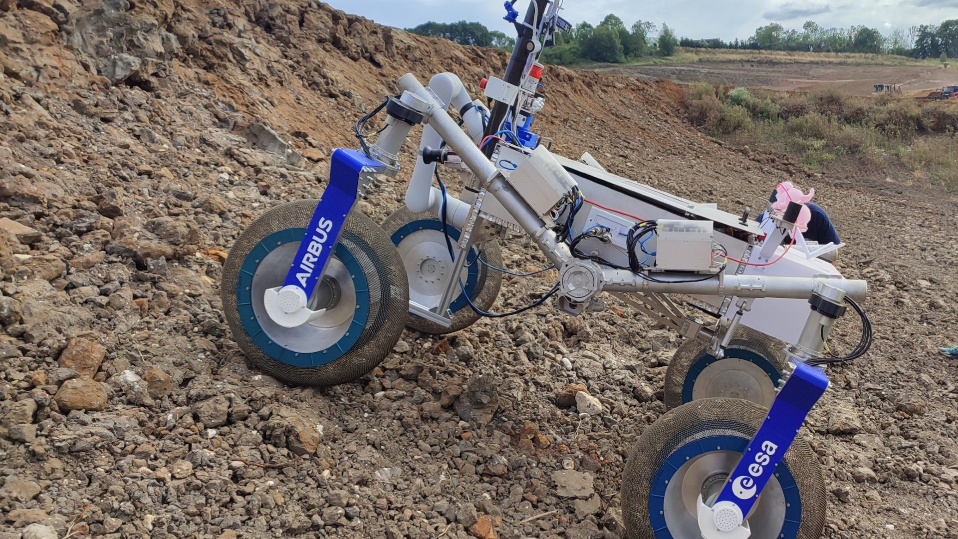 El robot europeo de búsqueda de muestras de Marte supera la prueba de recuperación de muestras de campo (vídeo)