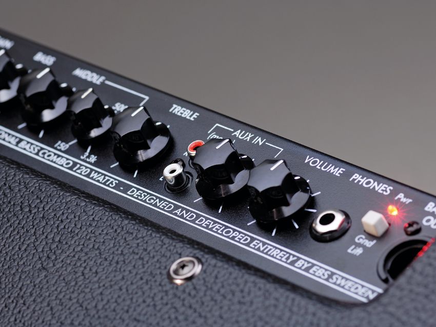 The extra frequency control allows a more precise targeting of the important midrange and really helps to obtain the clearest sounds from your bass, regardless of make or quality - it's a huge asset.