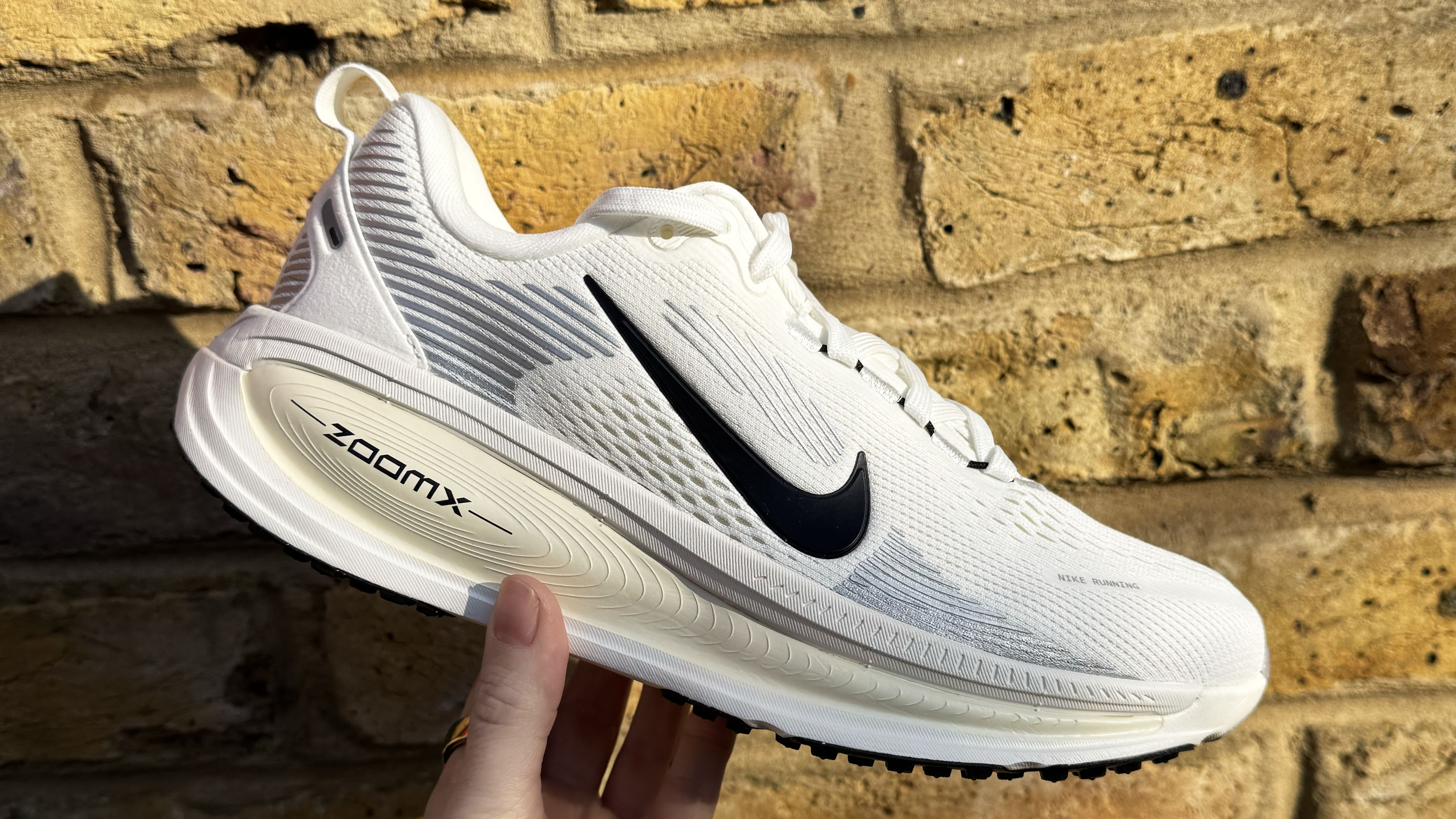 a photo of the Nike Vomero 18 running shoe