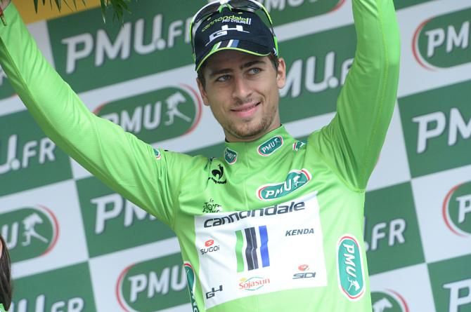 Peter Sagan (Cannondale) was denied again on stage 15, but retained the green jersey