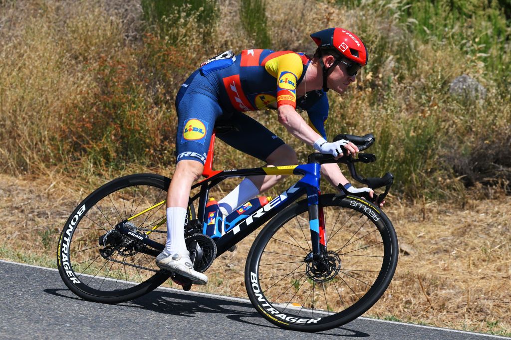 PICO VILLUERCAS SPAIN AUGUST 20 Mattias Skjelmose Jensen of Denmark and Team Lidl Trek competes during the La Vuelta 79th Tour of Spain 2024 Stage 4 a 1705km stage from Plasencia to Pico Villuercas 1544m UCIWT on August 20 2024 in Pico Villuercas Spain Photo by Tim de WaeleGetty Images