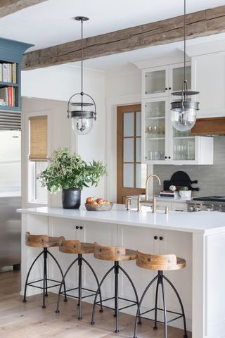 A transitional style kitchen