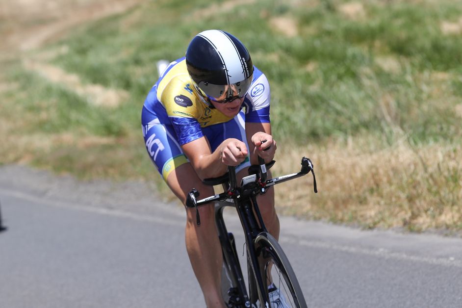 Criterium champion Rebecca Wiasak