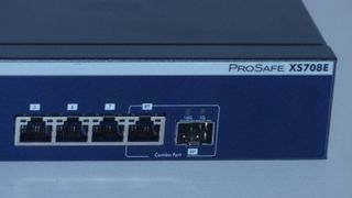 Netgear ProSafe XS708E switch combo port