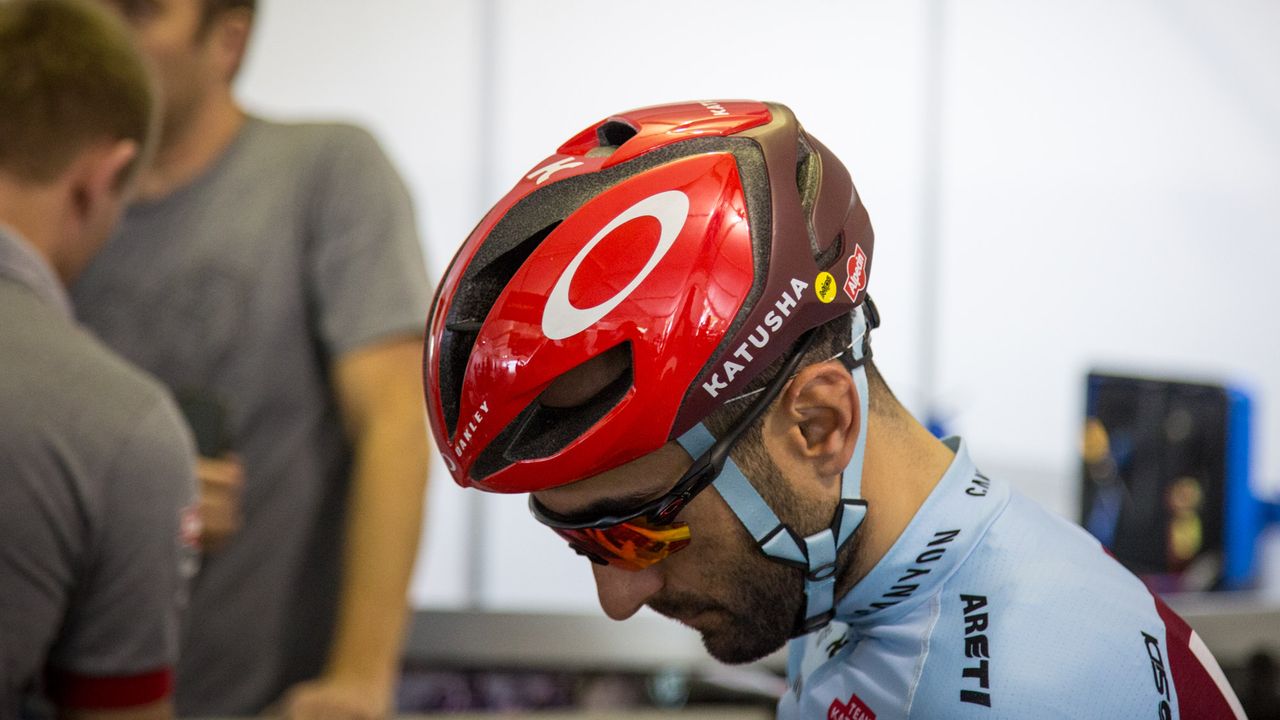 Katusha was wearing the new Oakley ARO5 lids