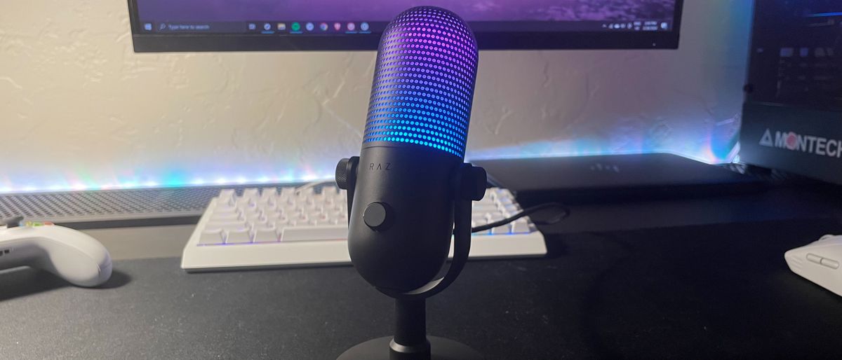 The Razer Seiren V3 Chroma USB mic