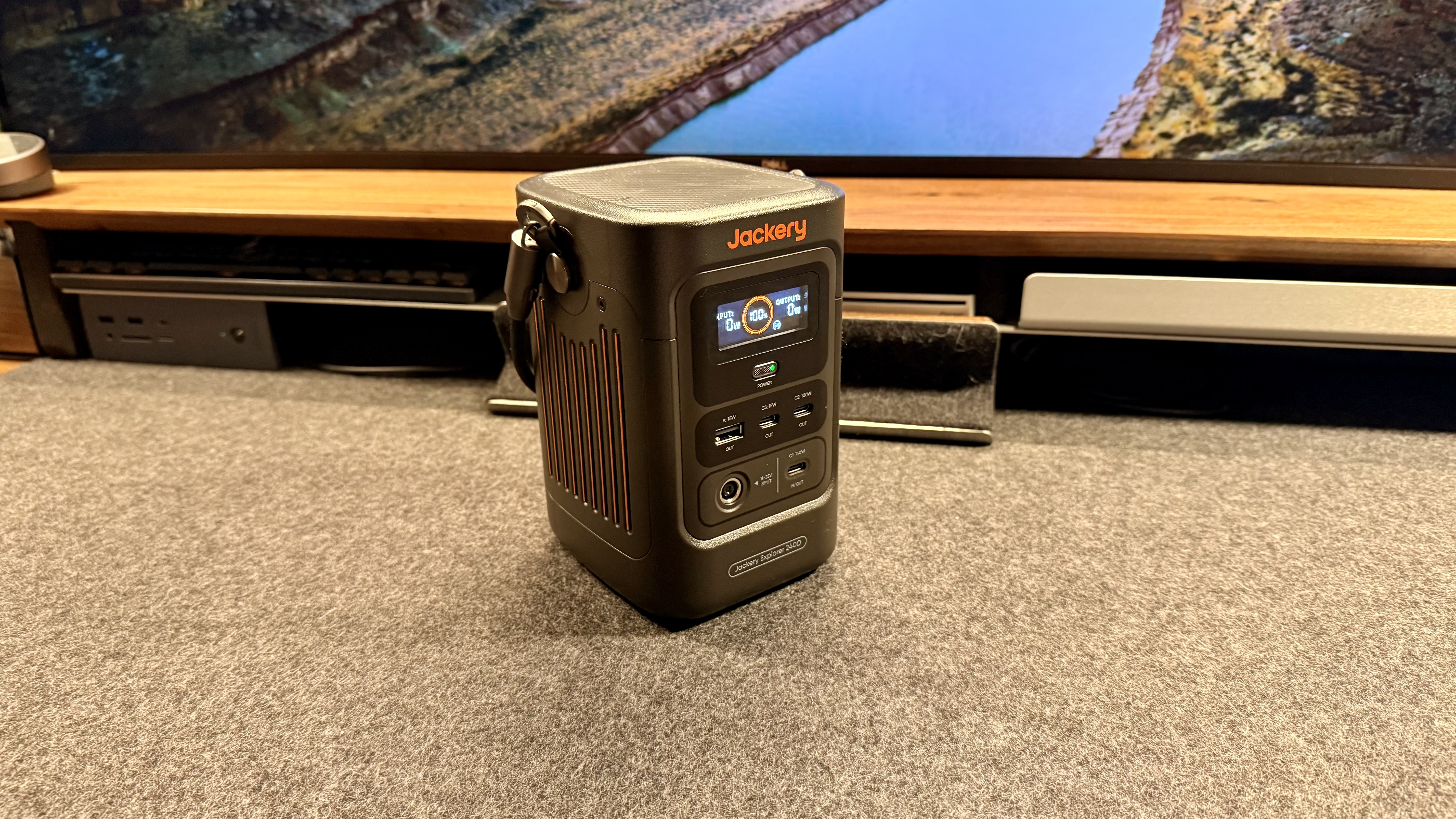 Jackery | Explorer 240D