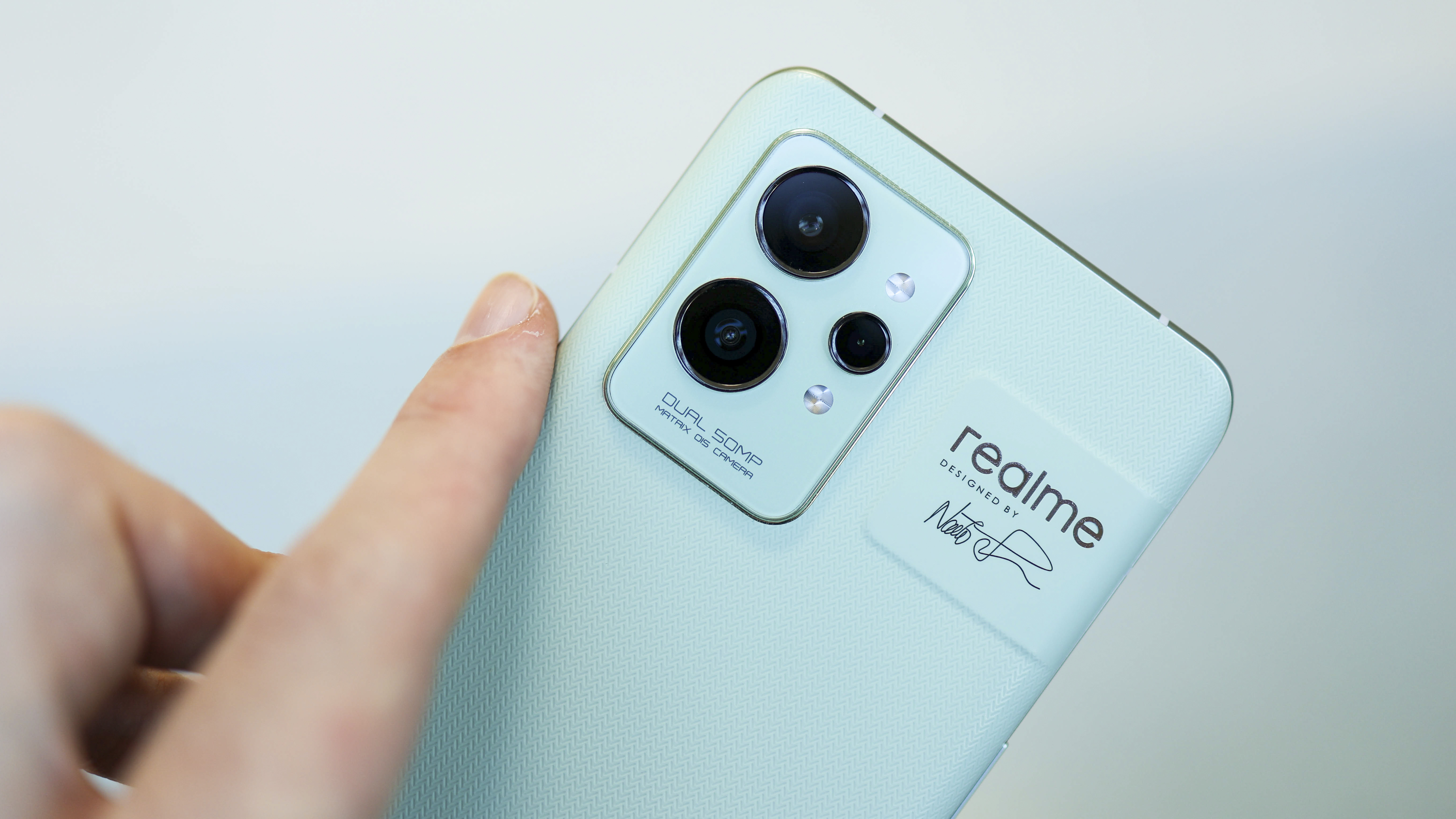 Realme GT2 Pro: hands on with a phone with a fisheye lens