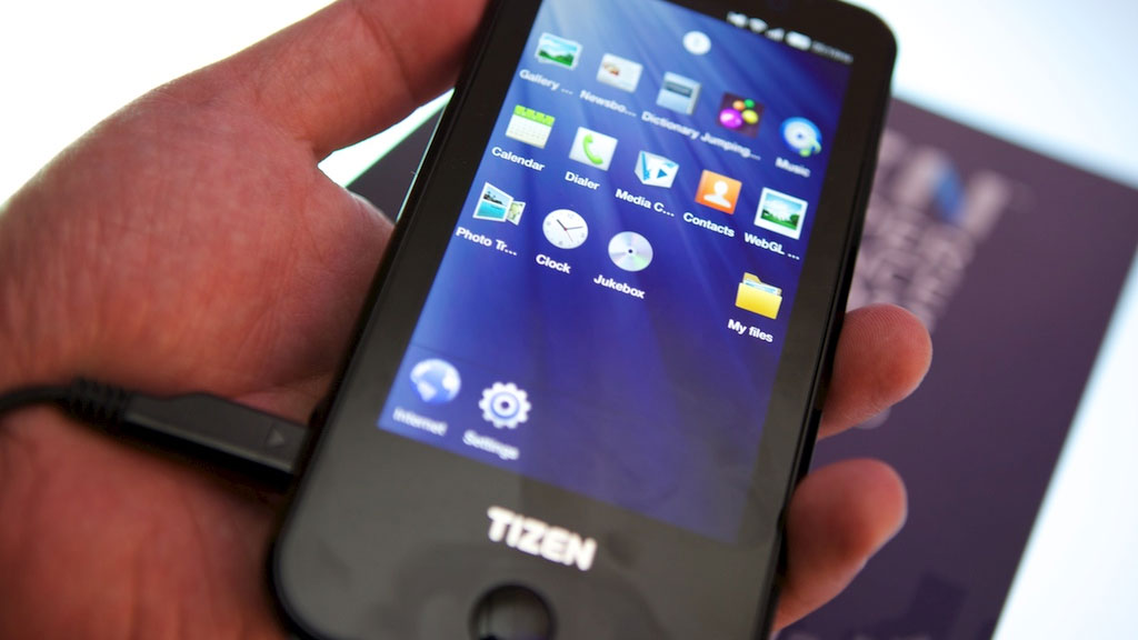 Tizen handset