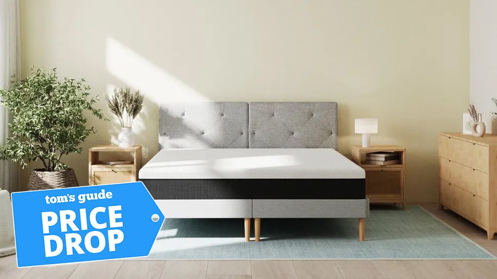 Boxing Day deal! Over £400 off top Emma cooling mattress bundle in today's sale