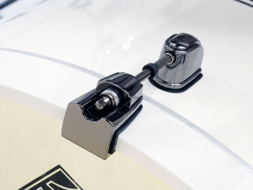 Black nickel-plated hardware is optional and gives the drum kit extra visual impact