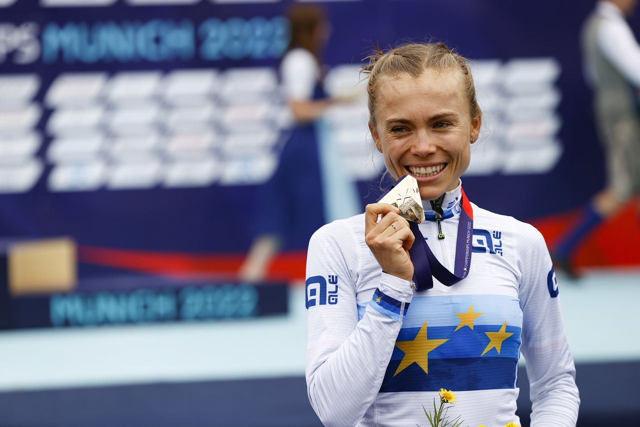 European Championships Munich 2022 - 2022 UEC Road Elite European Championships - Women's Cross-country - 21/08/2022 - Loana Lecomte (FRA) - photo Ivan Benedetto/UEC/SprintCyclingAgency&Acirc;&copy;2022