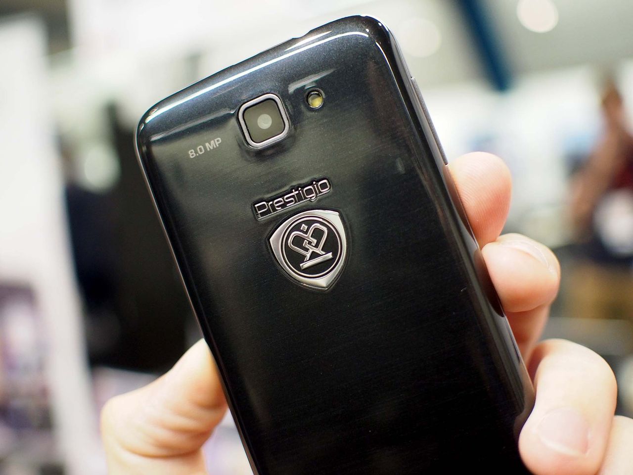 Prestigio MultiPhone 8400 DUO