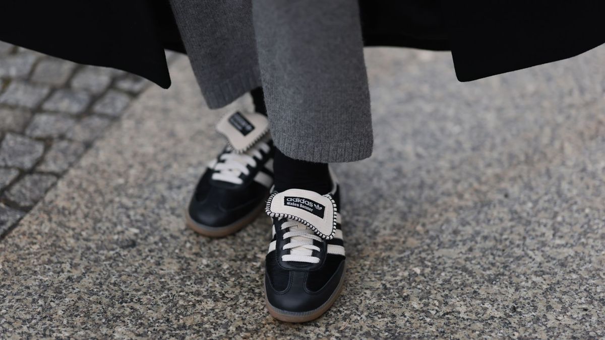 10 Black Sneakers to Add to Your Collection