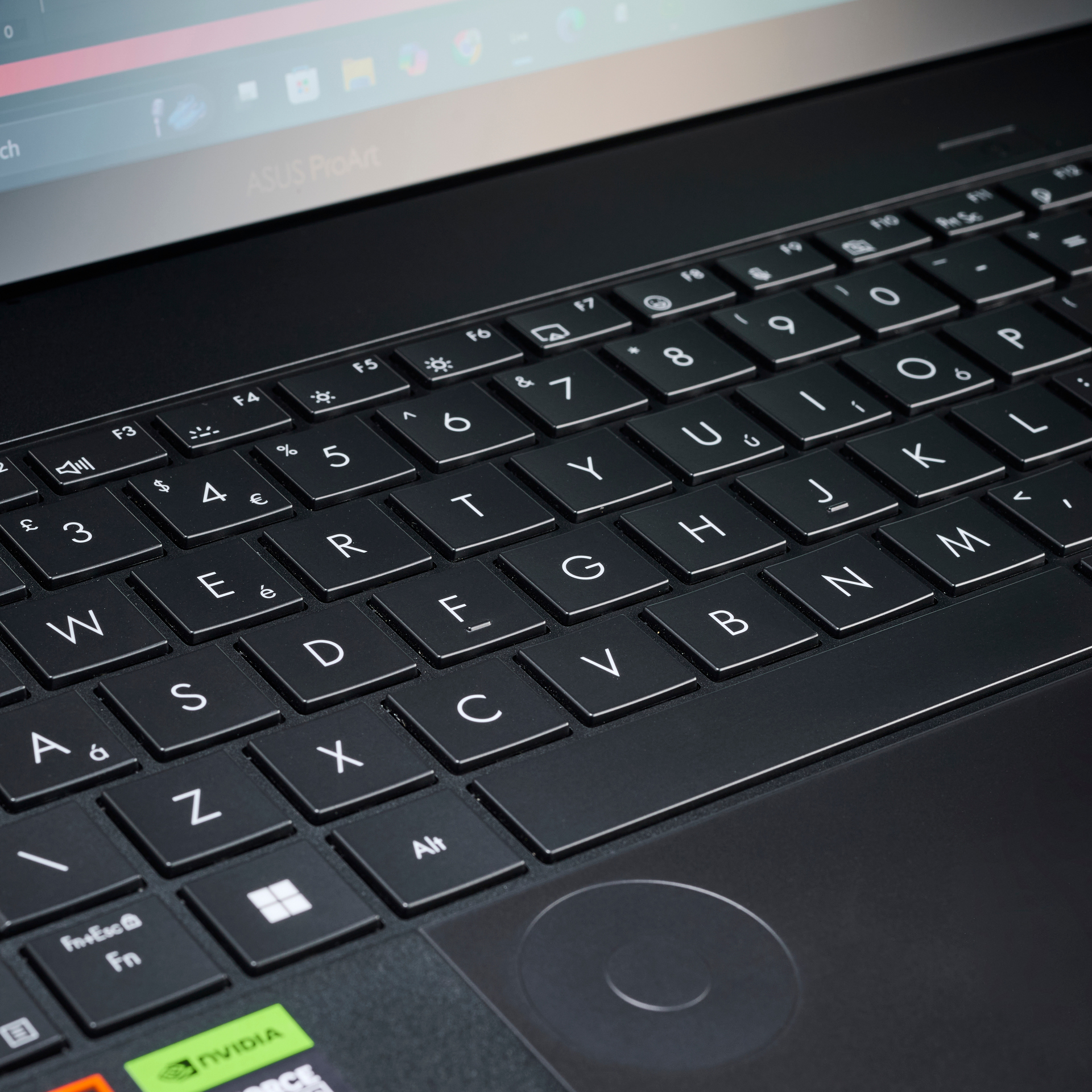 Asus ProArt 16