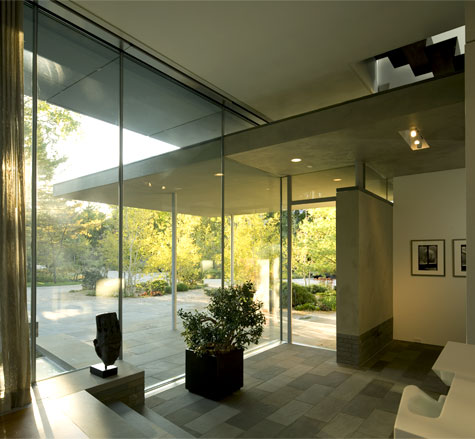 The main living area At Cascade House, US