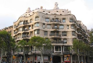 Fanous buildings: La Pedrera in Barcelona