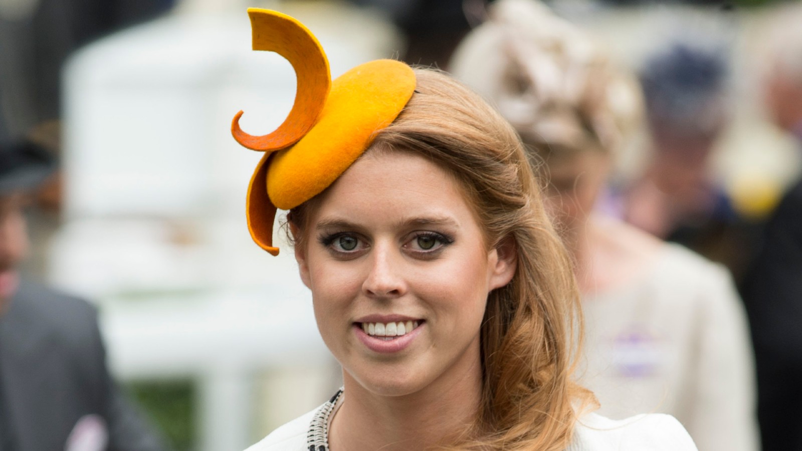 How different will Princess Beatrice s birth announcement be