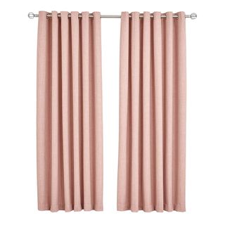 curtain on pink colour with curtain ring