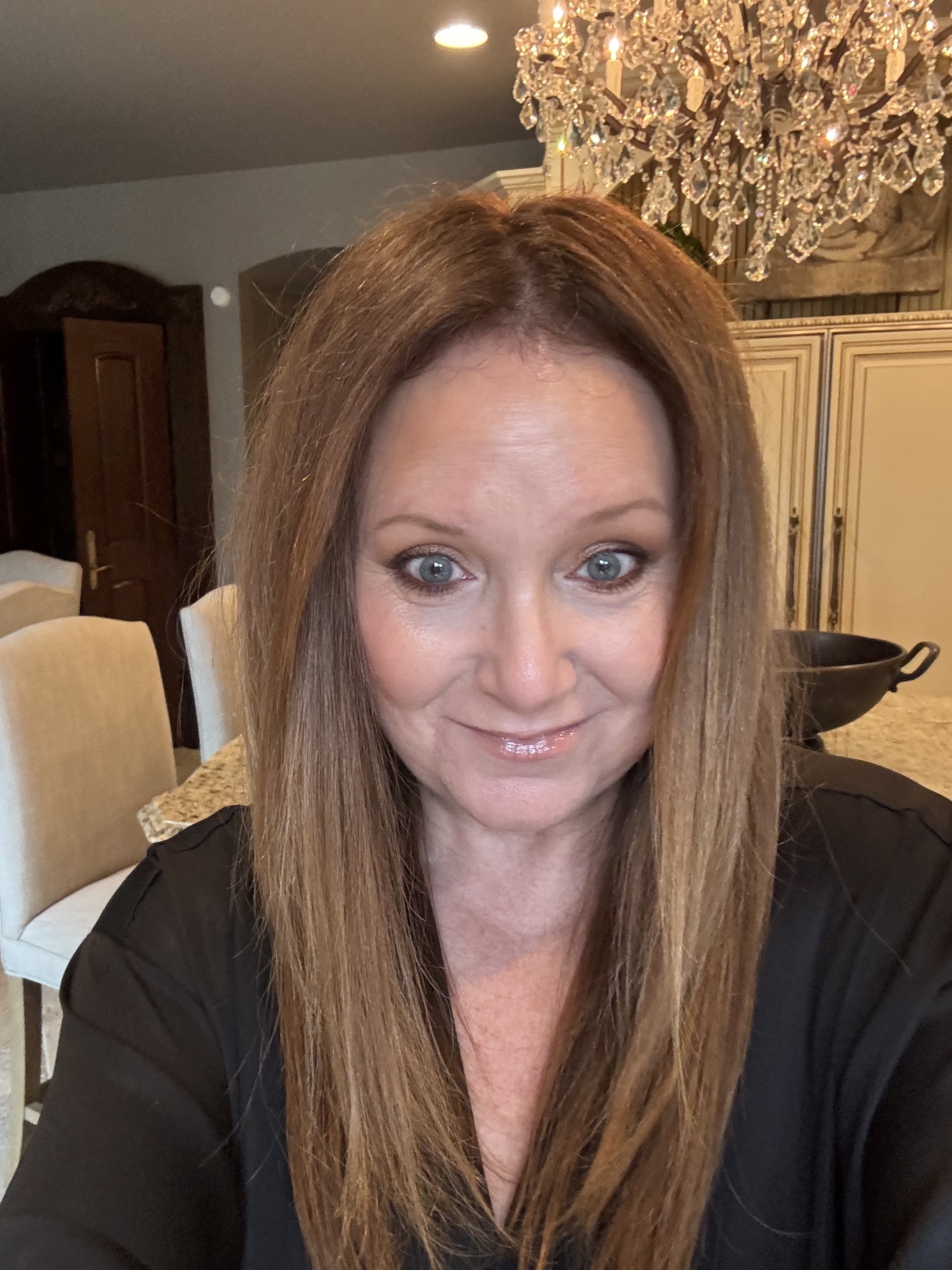 mindy holender wearing sarah creal makeup