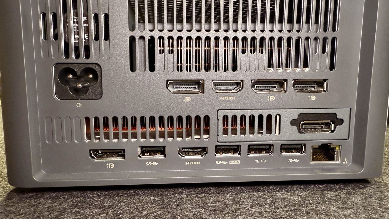 Lenovo ThinkCentre Neo Ultra