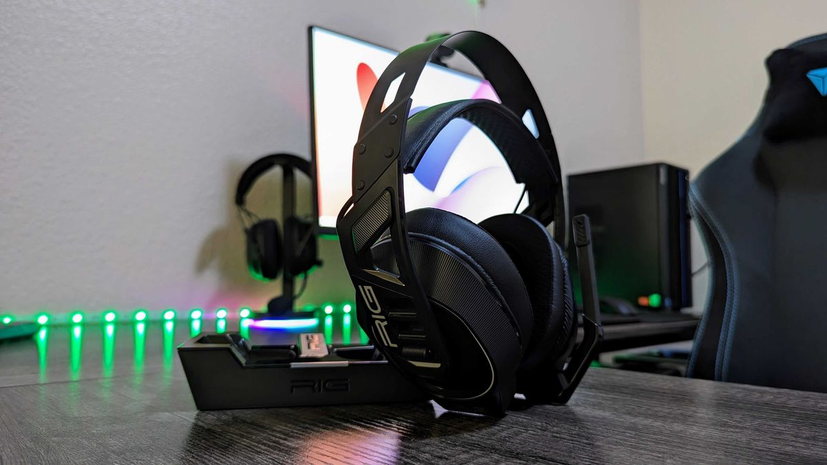 Review: The RIG 900 MAX HX is a great premium Xbox headset | Windows ...