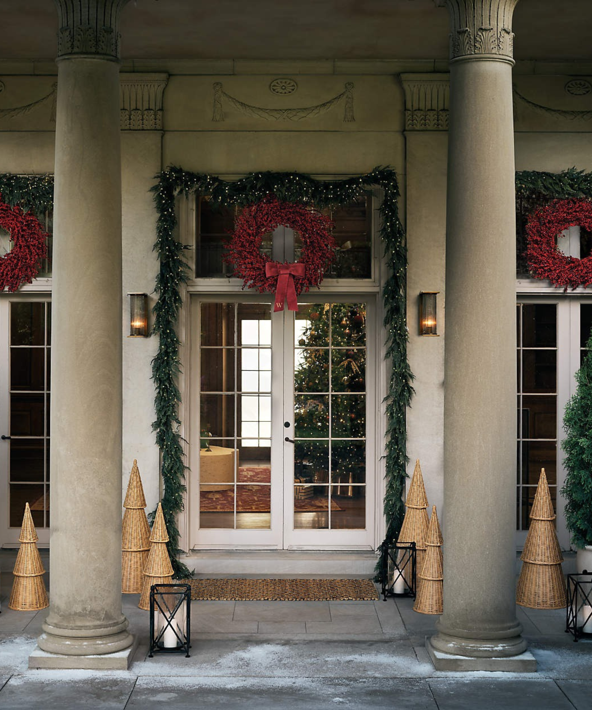 outdoor Christmas decor