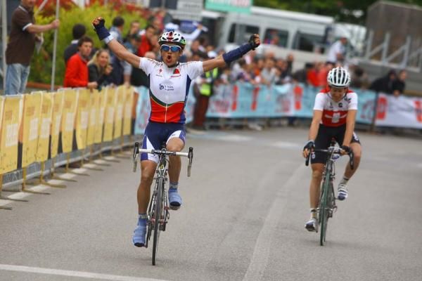 Portugal's Amaro Antunes wins the stage over a very disappointed Sebastien Reichenbach (Switzerland)